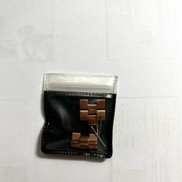 Nixon-The Kensington Watch, ‘Movin’ Out’ - Picture 4 of 5